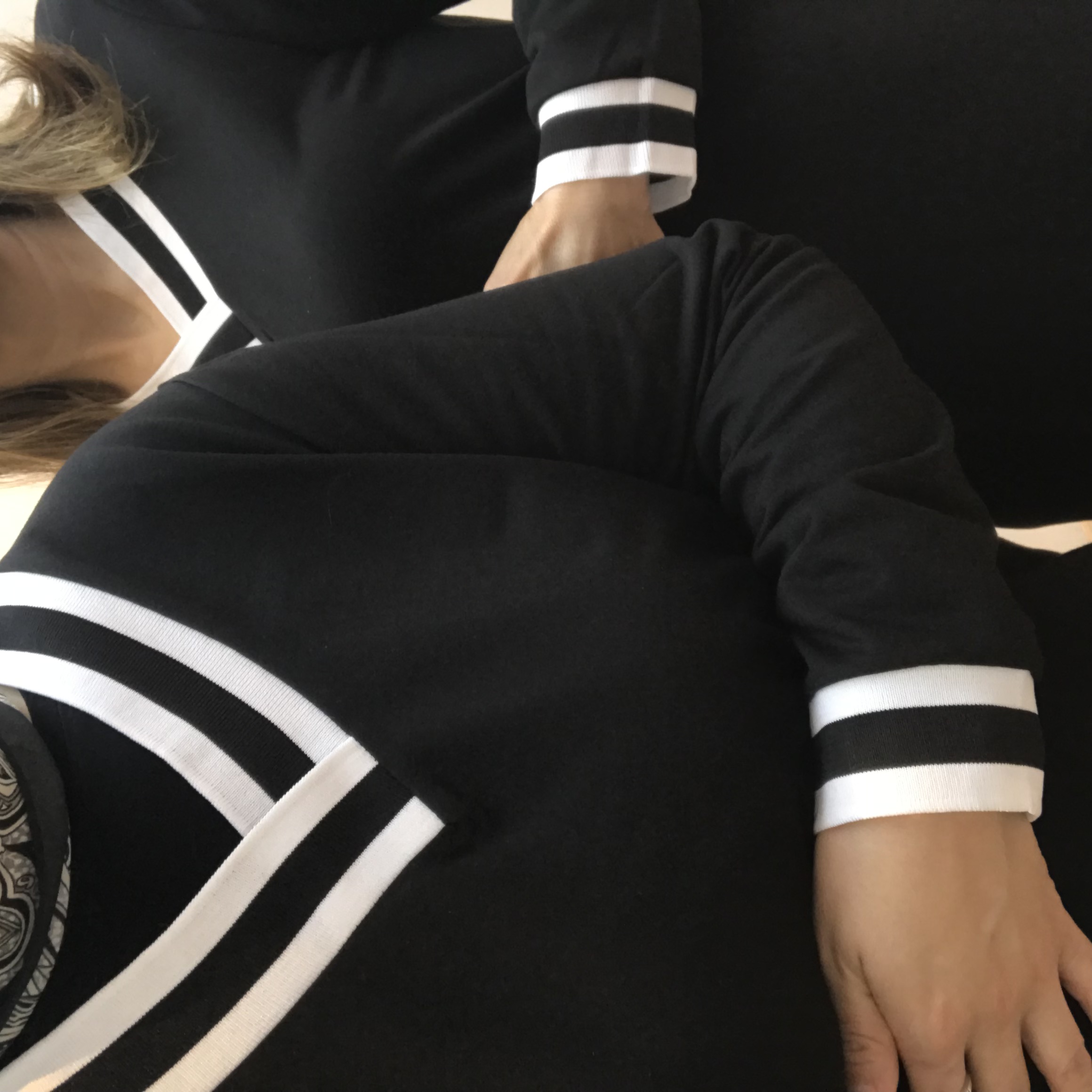 V YAKA RİBANA TUNİK ELBİSE