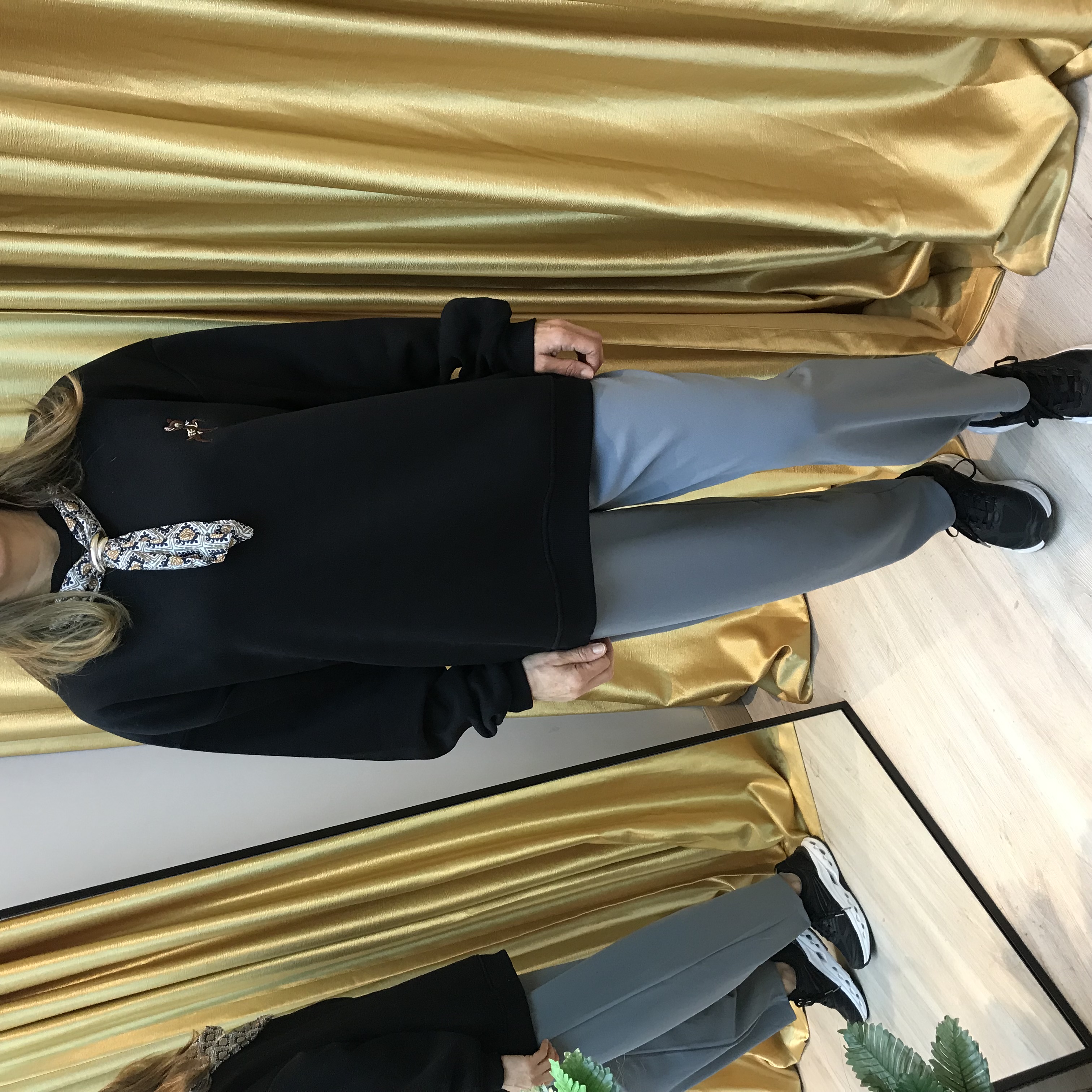 FULARLI 3 İPLİK ŞARDONLU SWEATSHİRT